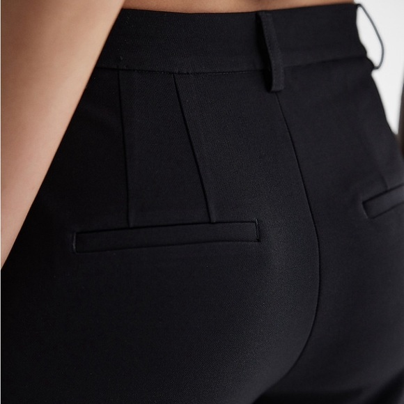 Express - Picture 4 of 7